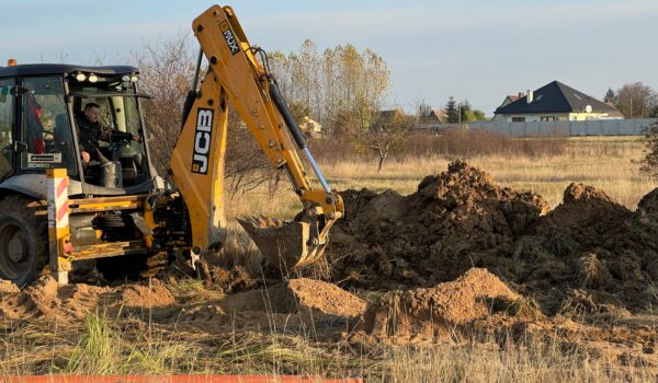 zdjęcia z terenu działek - Gałęzinowo 03.11.2022